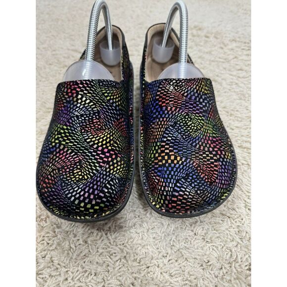 Alegria Debra Viewmaster Swirl Rainbow Leather Comfort Clogs Size EURO 38 US 7.5 - Picture 2 of 16